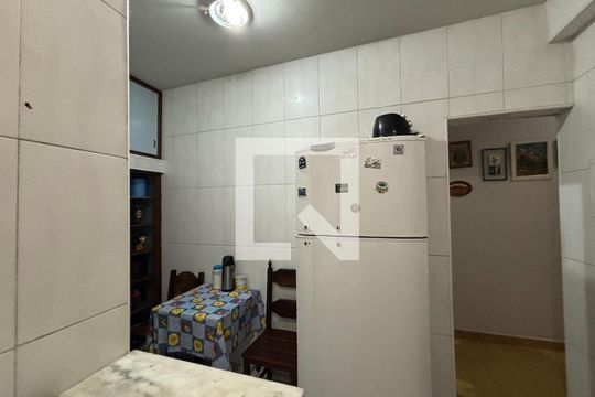 Cozinha de apartamento para alugar com 4 quartos, 130m² em Copacabana, Rio de Janeiro