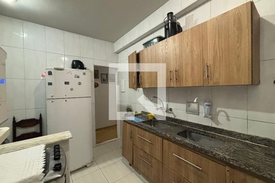 Cozinha de apartamento para alugar com 4 quartos, 130m² em Copacabana, Rio de Janeiro