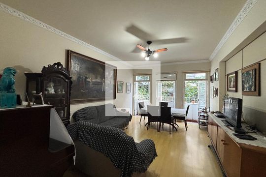 Sala de apartamento para alugar com 4 quartos, 130m² em Copacabana, Rio de Janeiro