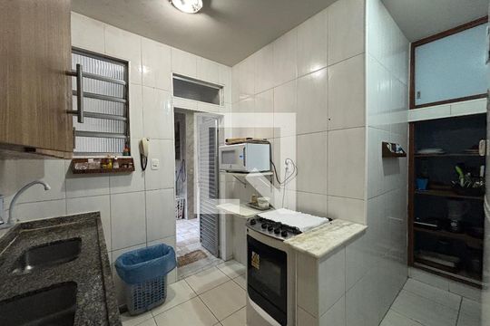 Cozinha de apartamento para alugar com 4 quartos, 130m² em Copacabana, Rio de Janeiro