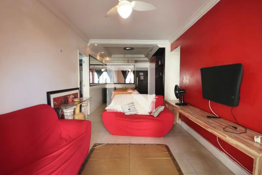 Sala de apartamento para alugar com 2 quartos, 88m² em Vila Alzira, Guarujá