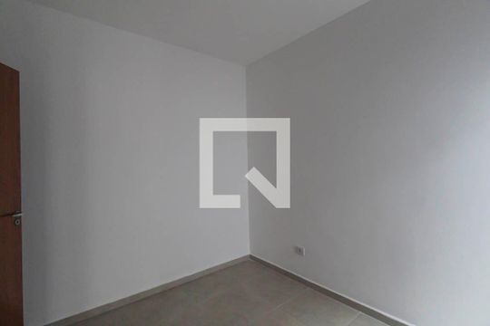 Quarto 2 de apartamento para alugar com 2 quartos, 35m² em Vila Charlote, São Paulo