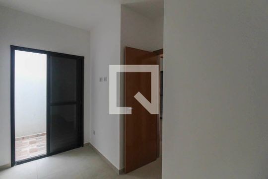 Quarto 1 de apartamento para alugar com 2 quartos, 35m² em Vila Charlote, São Paulo