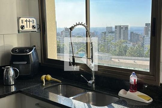Cozinha de apartamento à venda com 4 quartos, 220m² em Vila da Serra, Nova Lima