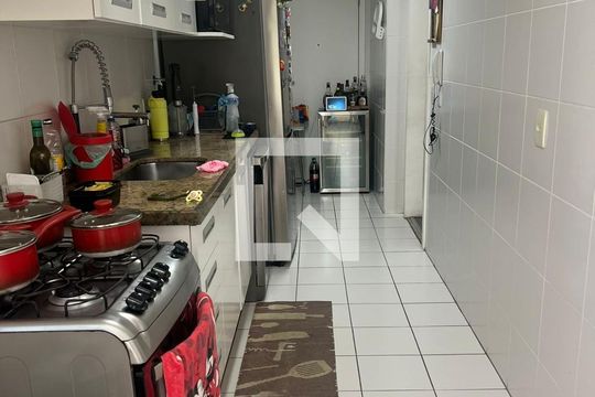 Cozinha de apartamento para alugar com 3 quartos, 150m² em Jacarepaguá, Rio de Janeiro