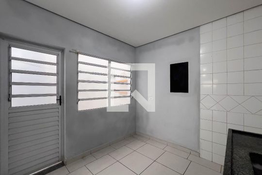 Cozinha de casa de condomínio para alugar com 2 quartos, 117m² em Ipiranga, São Paulo