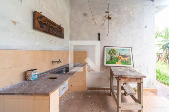 Jardim e quintal de casa à venda com 4 quartos, 385m² em Vila Valparaíso, Santo André