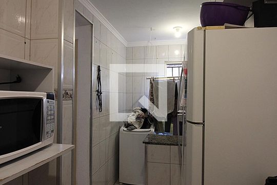 Cozinha e Área de Serviço de apartamento à venda com 2 quartos, 50m² em Vila Alves Dias, São Bernardo do Campo