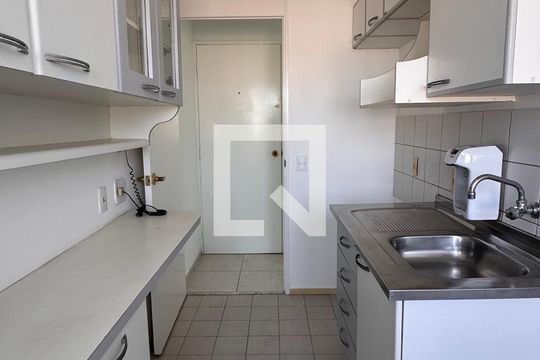 Cozinha de apartamento à venda com 2 quartos, 48m² em Jardim Dom Vieira, Campinas
