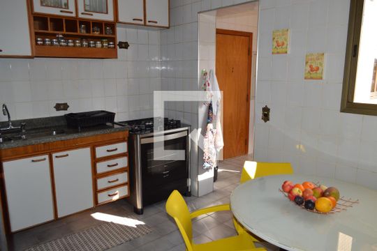 Cozinha de apartamento à venda com 3 quartos, 117m² em Ipiranga, São Paulo