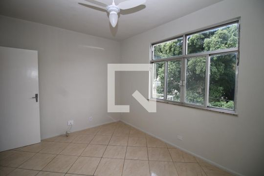 Quarto 1 de apartamento para alugar com 3 quartos, 72m² em Irajá, Rio de Janeiro