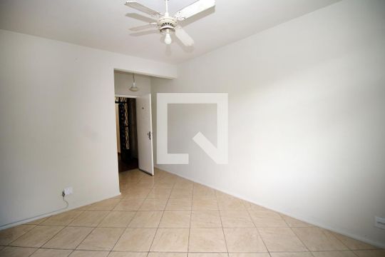 Sala de apartamento para alugar com 3 quartos, 72m² em Irajá, Rio de Janeiro