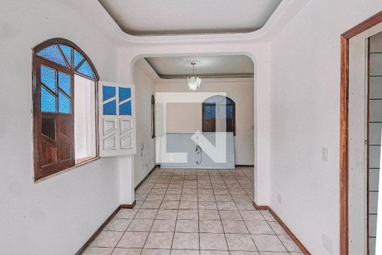 Casa para alugar com 2 quartos, 85m² em Cosme de Farias, Salvador