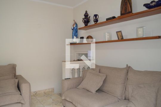 Sala de casa à venda com 3 quartos, 180m² em Ipiranga, São Paulo