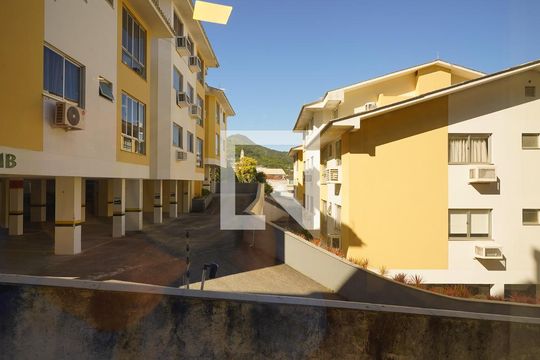 Vista da Sala de apartamento para alugar com 1 quarto, 40m² em Saco dos Limões, Florianópolis
