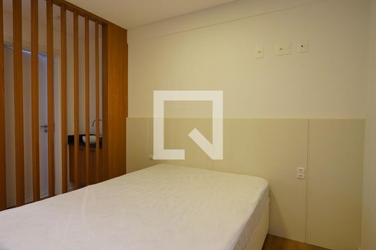 Quarto de apartamento para alugar com 1 quarto, 40m² em Saco dos Limões, Florianópolis
