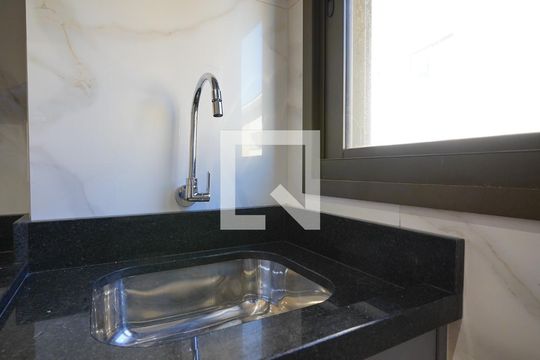 Área de Serviço de apartamento para alugar com 1 quarto, 40m² em Saco dos Limões, Florianópolis