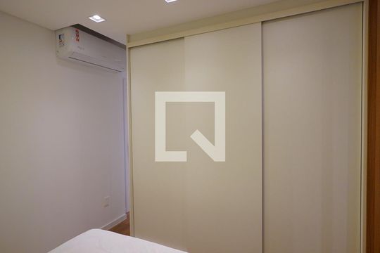 Quarto de apartamento para alugar com 1 quarto, 40m² em Saco dos Limões, Florianópolis