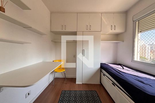 Quarto 2 de apartamento para alugar com 2 quartos, 70m² em Itaim Bibi, São Paulo