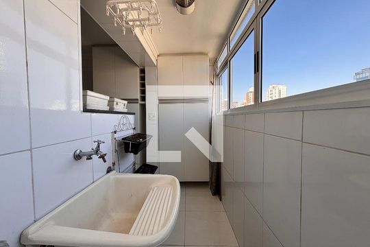 Área de Serviço de apartamento à venda com 2 quartos, 70m² em Itaim Bibi, São Paulo