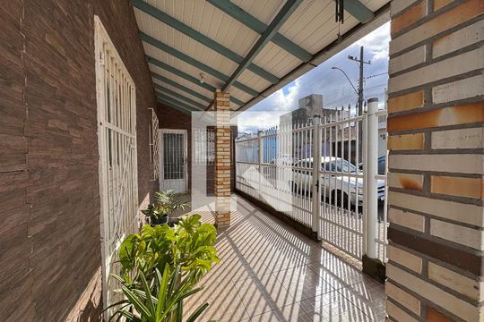 Área Externa de casa à venda com 3 quartos, 160m² em Campina, São Leopoldo