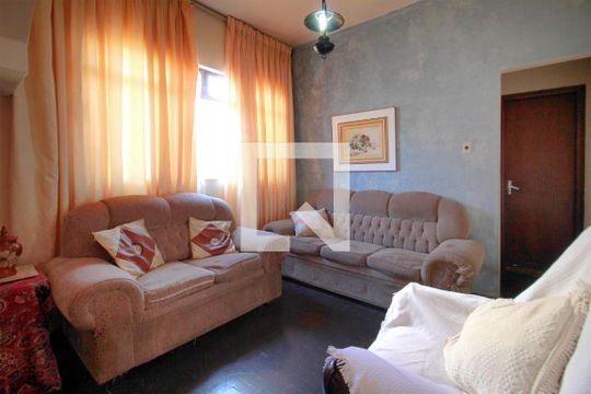 Sala de Estar de casa à venda com 4 quartos, 320m² em Nova Floresta, Belo Horizonte