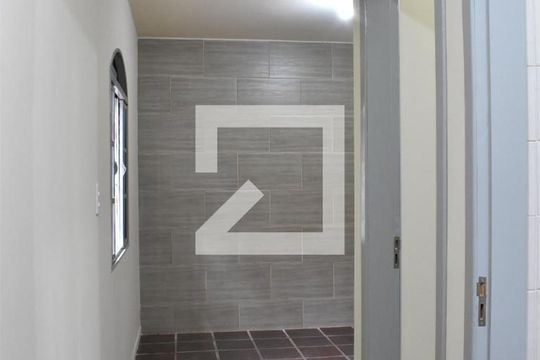 Suíte de casa para alugar com 2 quartos, 66m² em Santa Felicidade, Curitiba