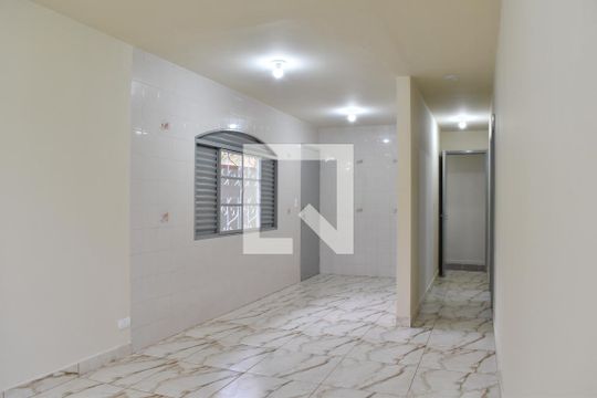 Casa para alugar com 2 quartos, 66m² em Santa Felicidade, Curitiba