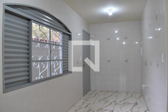 Sala/Cozinha de casa para alugar com 2 quartos, 66m² em Santa Felicidade, Curitiba