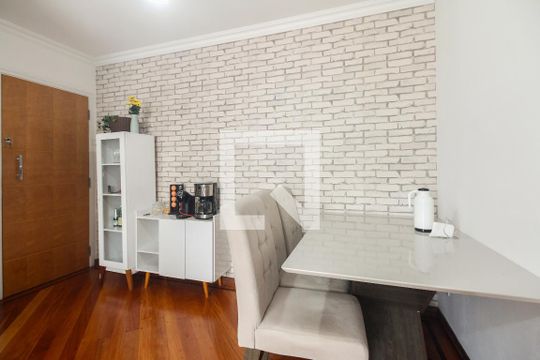 Sala de apartamento à venda com 2 quartos, 49m² em Chácara Califórnia, São Paulo