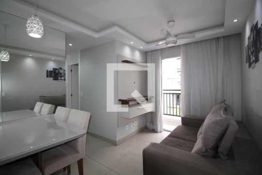Sala de apartamento à venda com 2 quartos, 46m² em Taquara, Rio de Janeiro