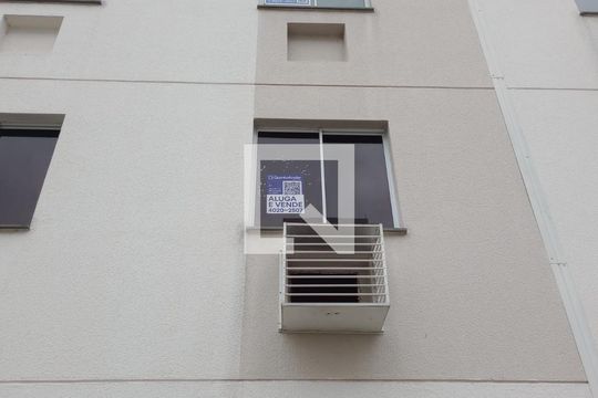 Placa de apartamento à venda com 2 quartos, 46m² em Taquara, Rio de Janeiro
