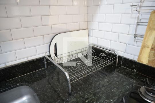 Cozinha de kitnet/studio para alugar com 1 quarto, 95m² em Nova Suiça, Goiânia