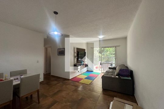 Apartamento para alugar com 2 quartos, 87m² em Jardim Tupanci, Barueri
