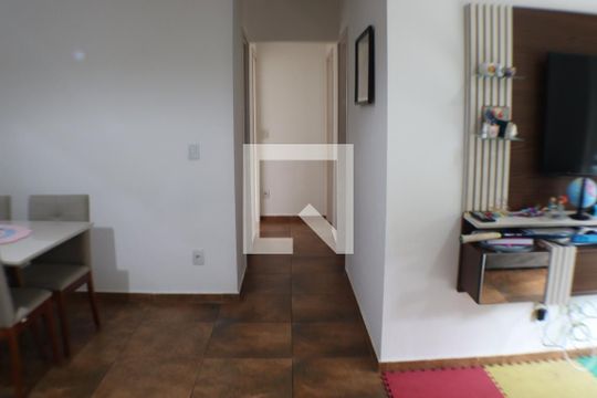 Sala de apartamento para alugar com 2 quartos, 87m² em Jardim Tupanci, Barueri