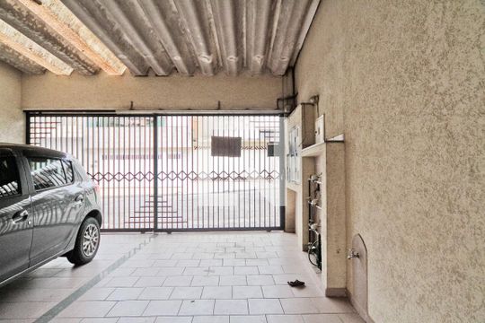 Garagem de casa para alugar com 2 quartos, 90m² em Chácara Inglesa, São Paulo