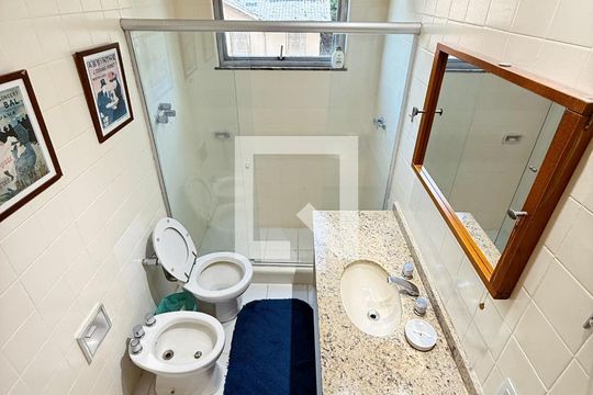 Banheiro de apartamento à venda com 3 quartos, 100m² em Jardim Botânico, Rio de Janeiro