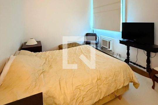 Quarto 1 de apartamento à venda com 3 quartos, 100m² em Jardim Botânico, Rio de Janeiro