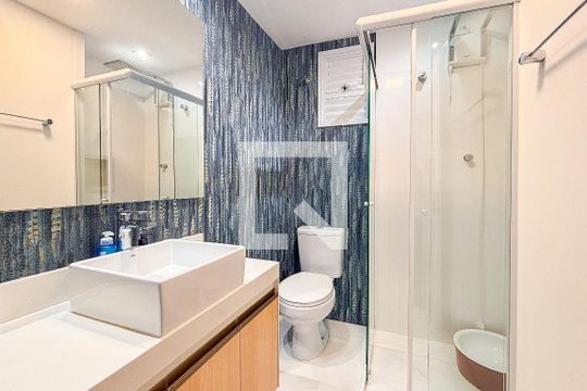 Banheiro de apartamento à venda com 3 quartos, 86m² em Pompeia, São Paulo
