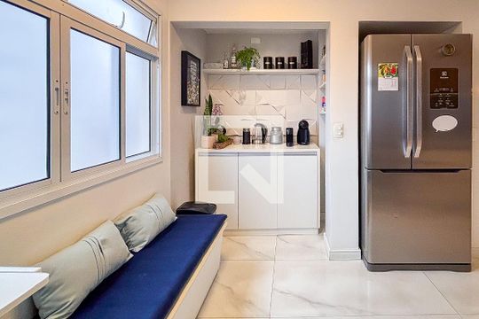 Cozinha de apartamento à venda com 3 quartos, 86m² em Pompeia, São Paulo