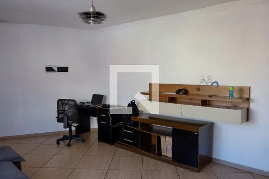 Sala 2 de casa à venda com 2 quartos, 130m² em Cipava, Osasco