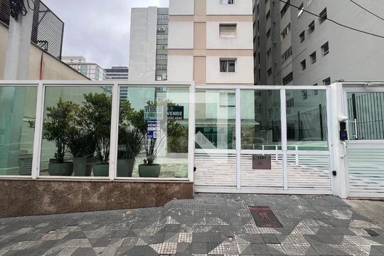 Fachada de apartamento à venda com 2 quartos, 90m² em Cerqueira César, São Paulo