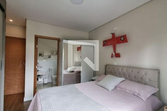 Quarto de casa à venda com 4 quartos, 340m² em Vila da Saúde, São Paulo