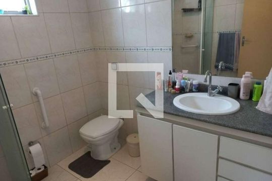Banheiro de casa à venda com 3 quartos, 250m² em Planalto Paulista, São Paulo