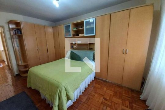 Quarto de casa à venda com 3 quartos, 250m² em Planalto Paulista, São Paulo