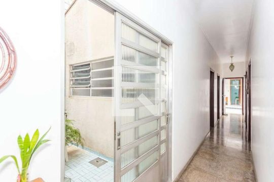 Corredor de casa à venda com 3 quartos, 280m² em Vila da Saúde, São Paulo