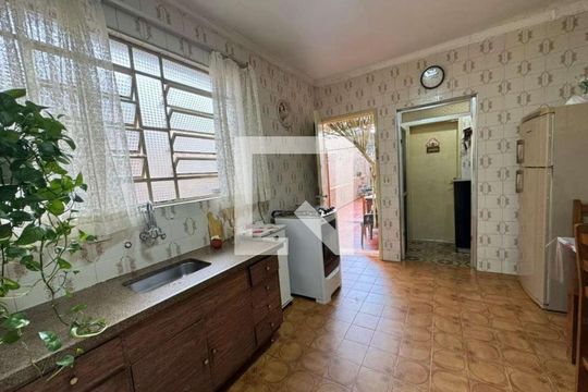 Cozinha de casa à venda com 2 quartos, 300m² em Vila Mangalot, São Paulo