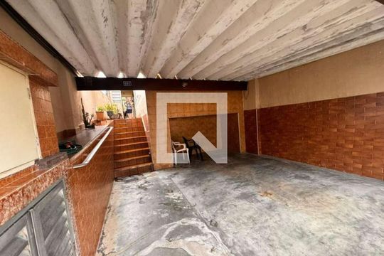Garagem de casa à venda com 2 quartos, 300m² em Vila Mangalot, São Paulo
