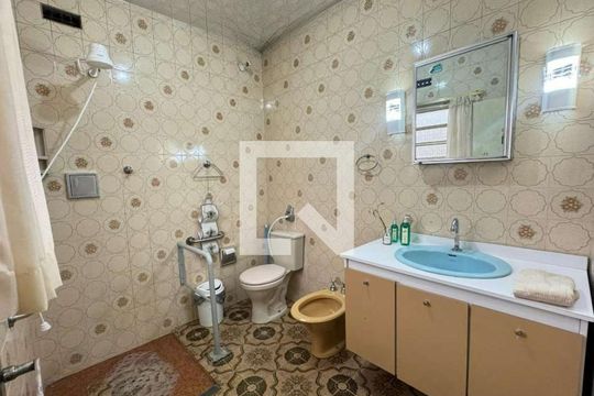 Cozinha de casa à venda com 2 quartos, 300m² em Vila Mangalot, São Paulo