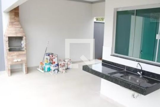 Churrasqueira de casa à venda com 3 quartos, 300m² em Parque São Lucas, São Paulo